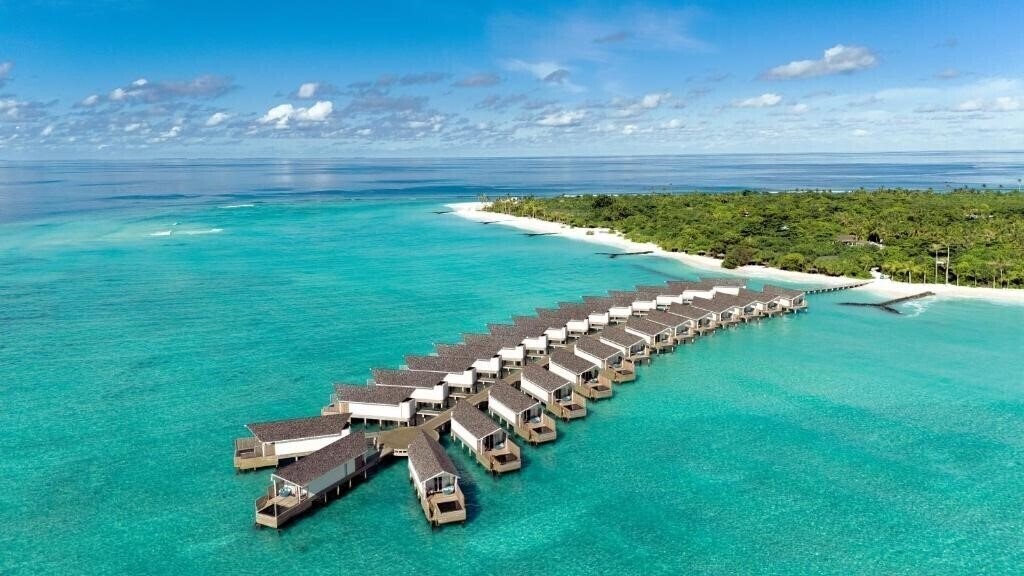 Готель Amari Raaya Maldives 5*