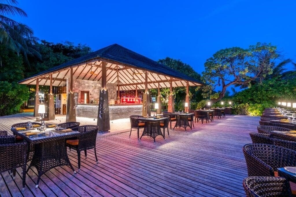 Изображение Adaaran Select Meedhupparu 4*