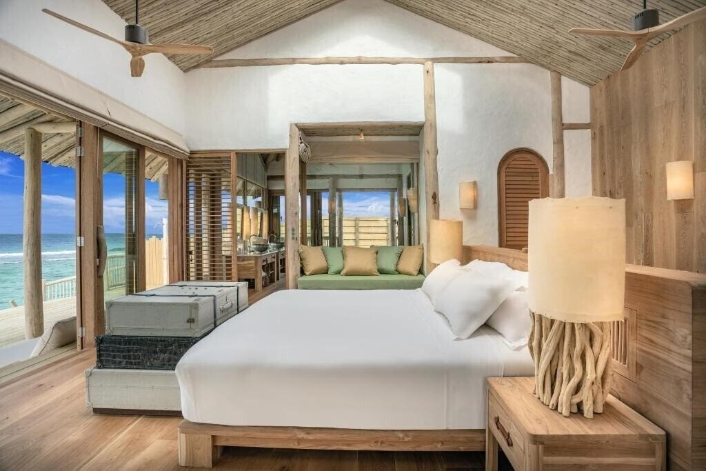 Фото Soneva Fushi & Six Senses 5*