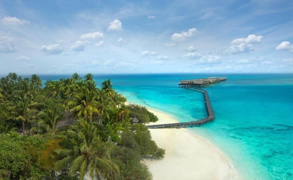 Отель Adaaran Prestige Ocean Villas Hundhuran Fushi 4*