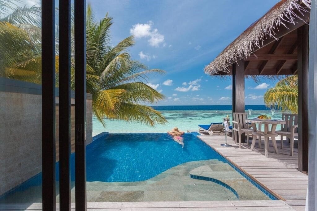 Фото Bandos Maldives (ex. Bandos Island Resort) 4*