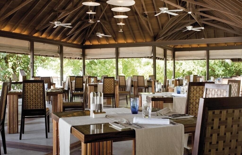 Зображення Coco Bodu Hithi 5*