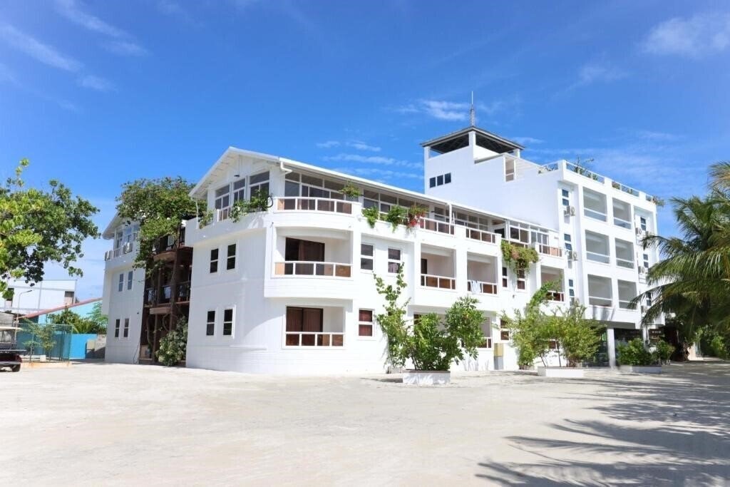 Готель Rashu Hiyaa Guest House 3*