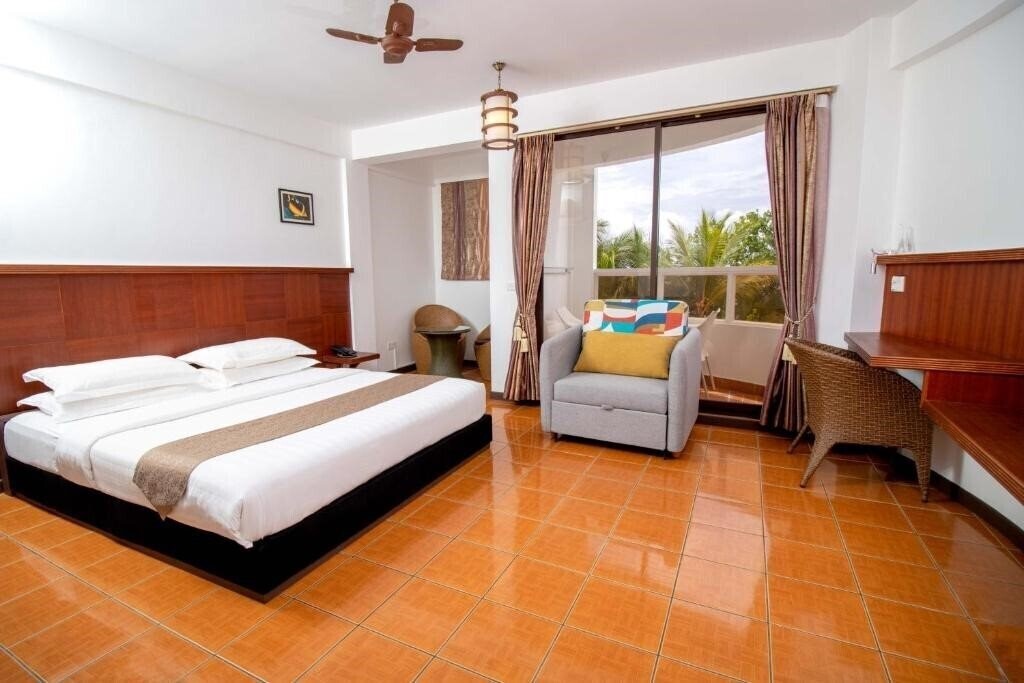 Фото Rashu Hiyaa Guest House 3*