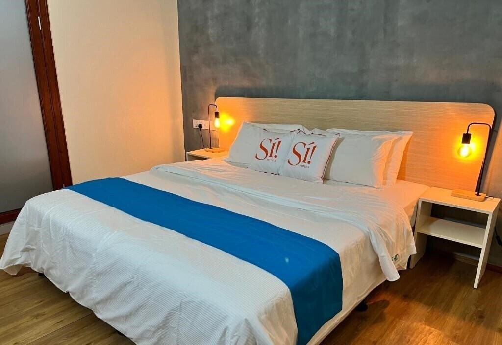 Готель Beach House Hotel Dhiffushi Island Guest House гостиный двор