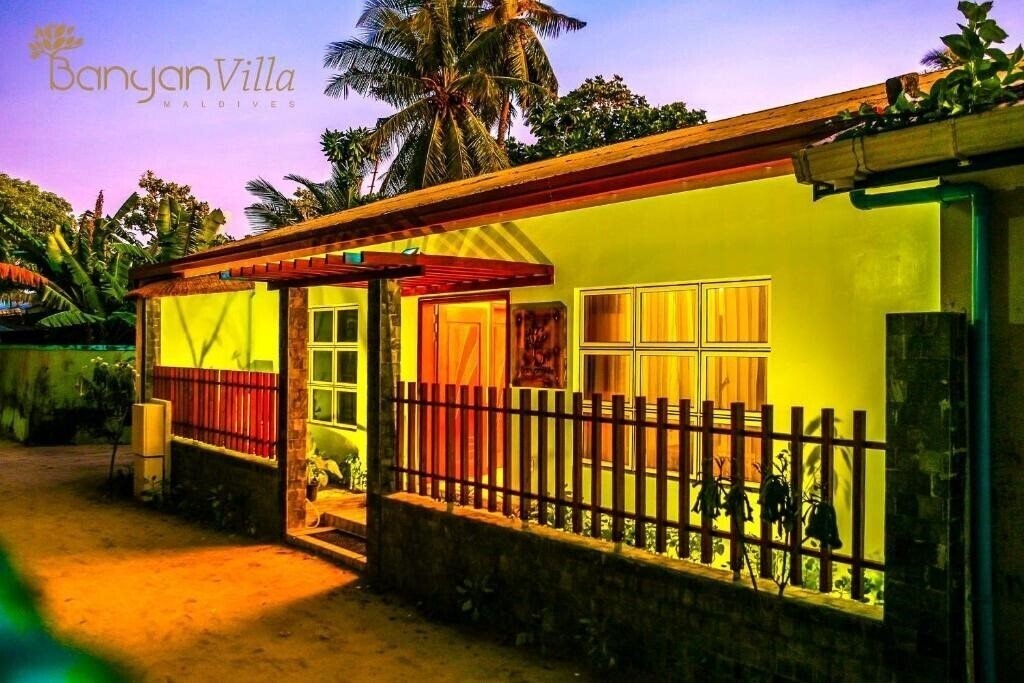 Отель Banyan Villa Guest House 2*
