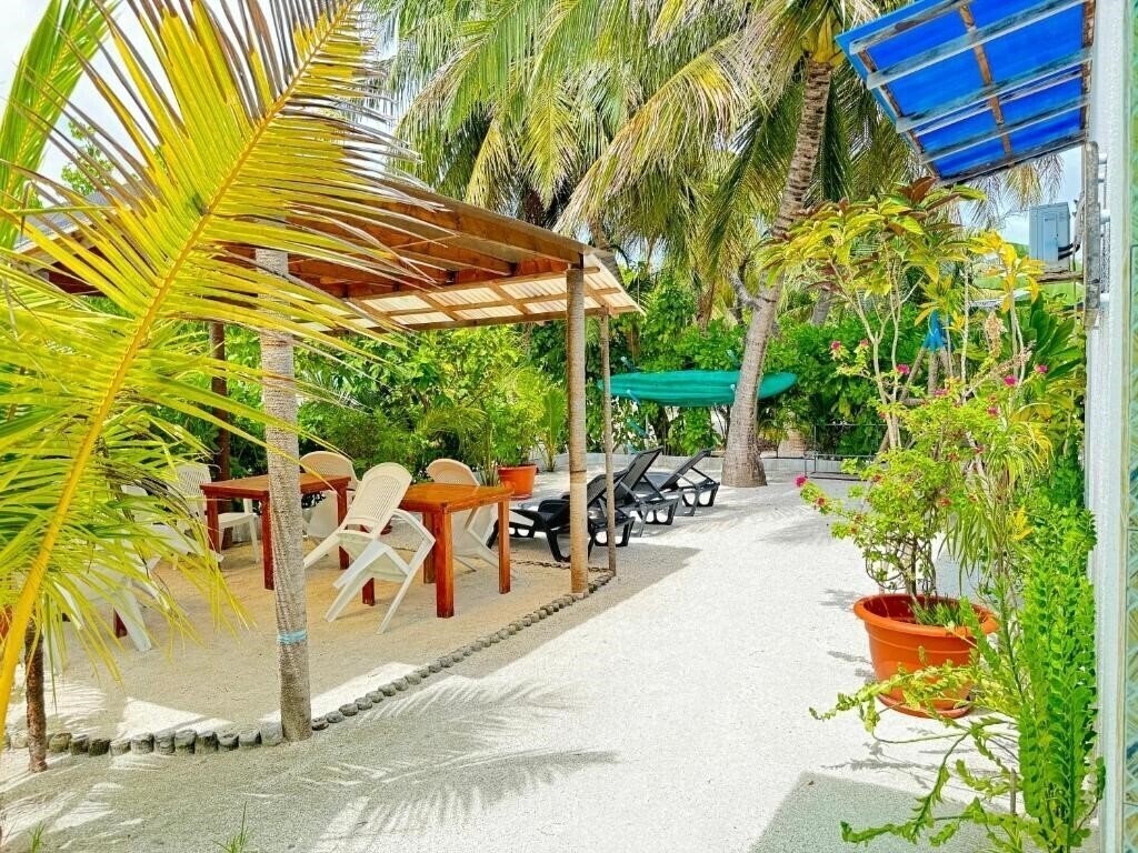 Готель Ithaa Beach Maldives 3*