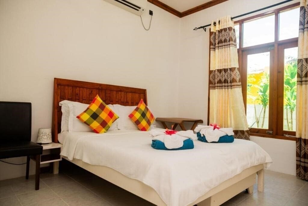 Фотографія Ithaa Beach Maldives 3*