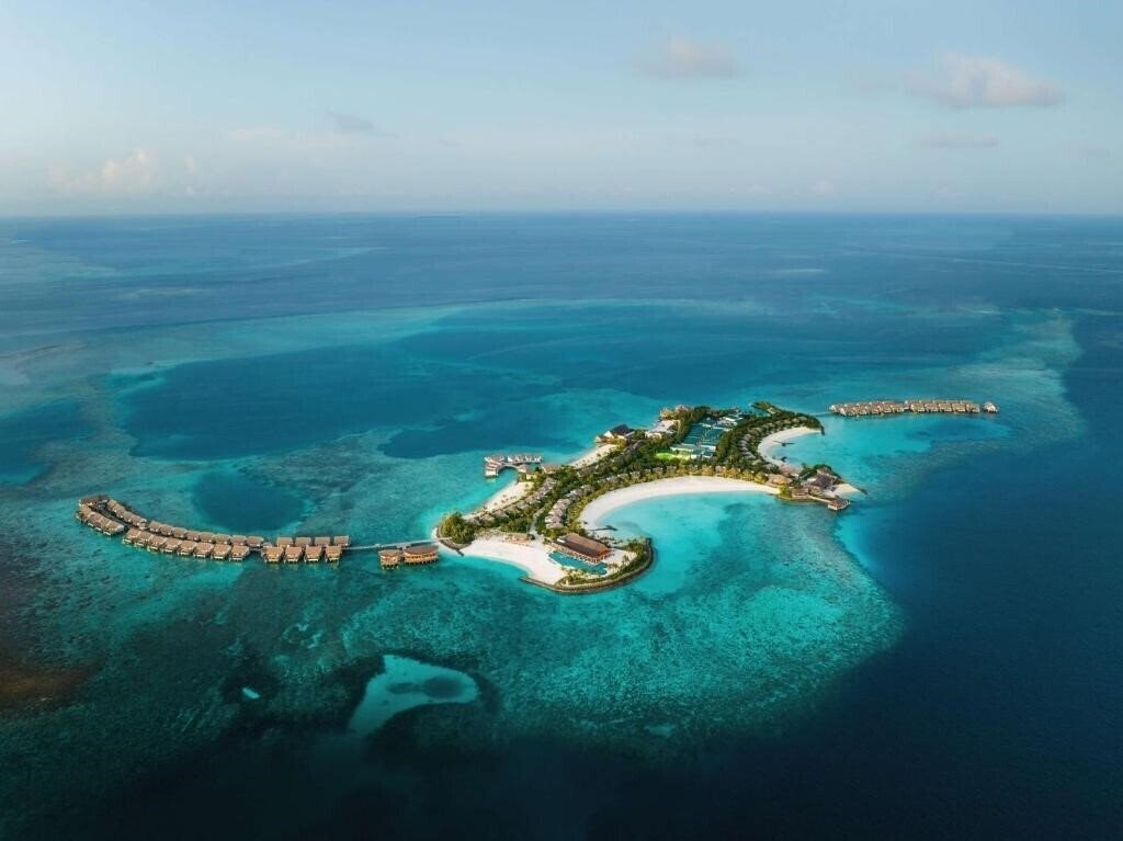 Отель Hilton Maldives Amingiri Resort & SPA 5*