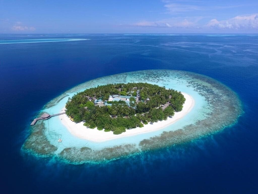 Готель Dhawa Ihuru 5*