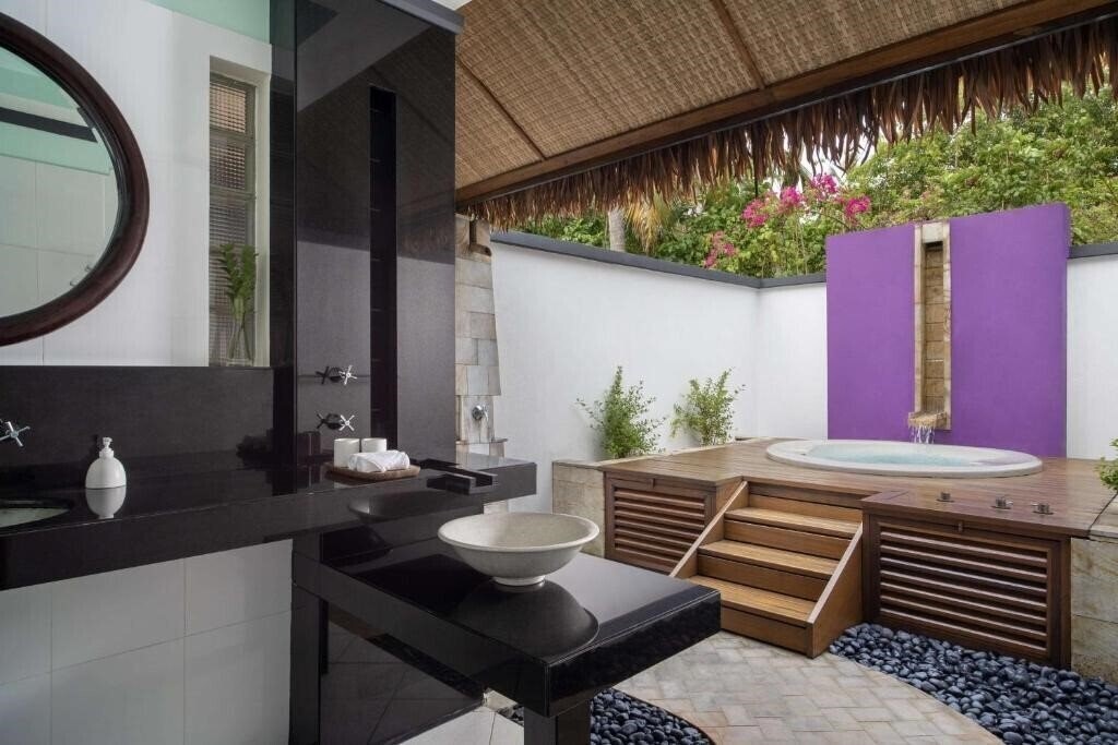 Фото Dhawa Ihuru 5*