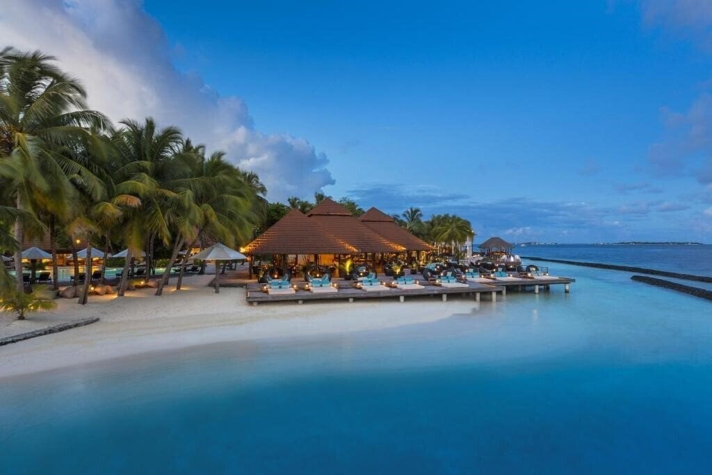 Фотографія Kurumba Maldives 5*