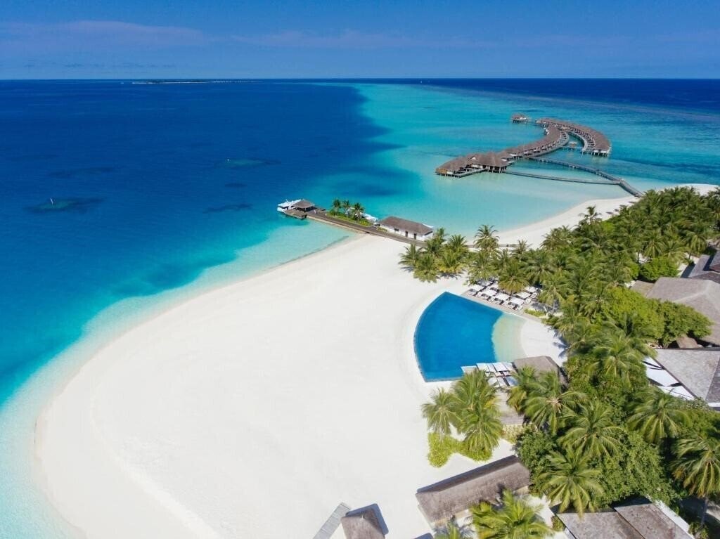 Готель Velassaru Maldives 5*