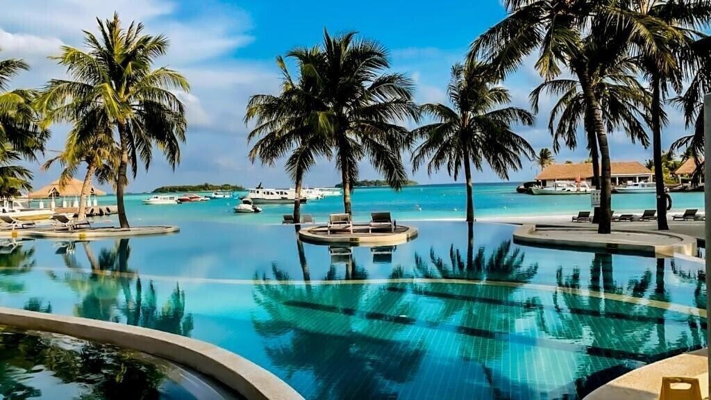 Фотография Holiday Inn Resort Kandooma Maldives 4*