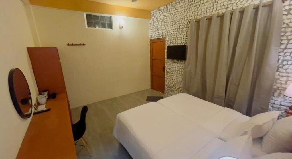 Картинка Sandy Heaven Maldives 3*