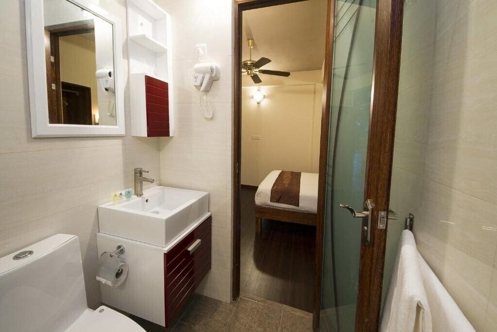 Фотографія Tropic Tree Maldives 3*