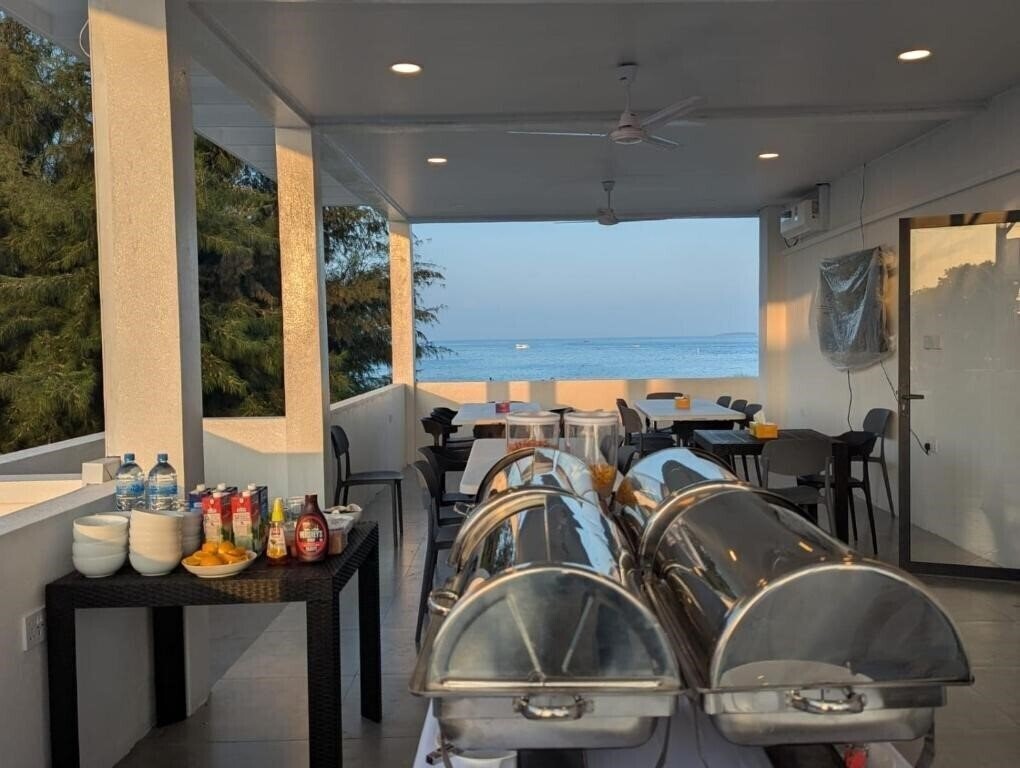 Фото VillaBlu Dhiffushi 3*