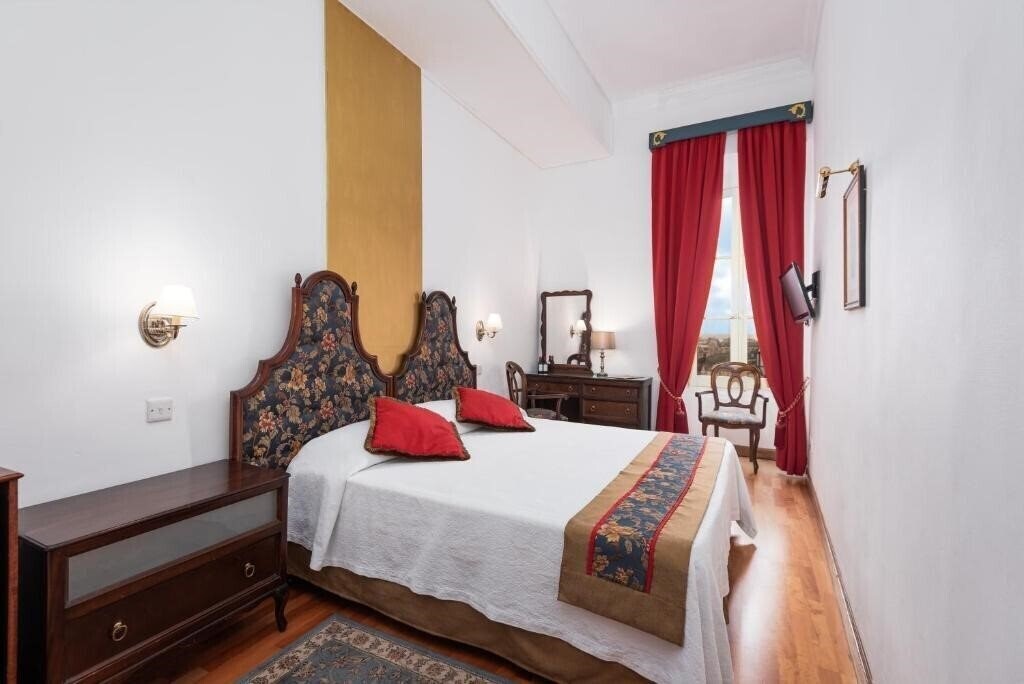 Фото Castille Hotel 3*