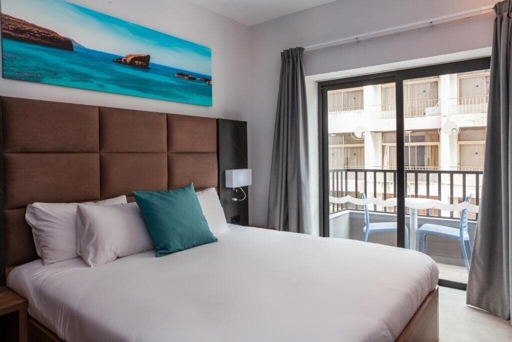 Фото Bora Bora Ibiza Malta Resort отель без категории
