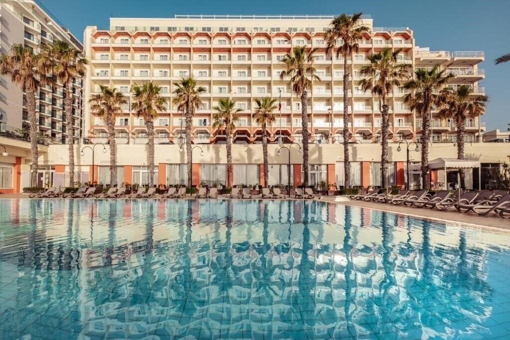 Фото Qawra Palace Resort & SPA 4*