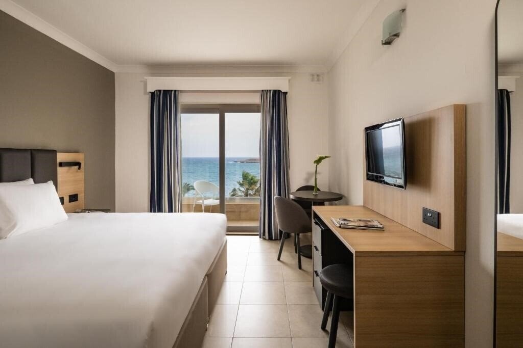Изображение Qawra Palace Resort & SPA 4*