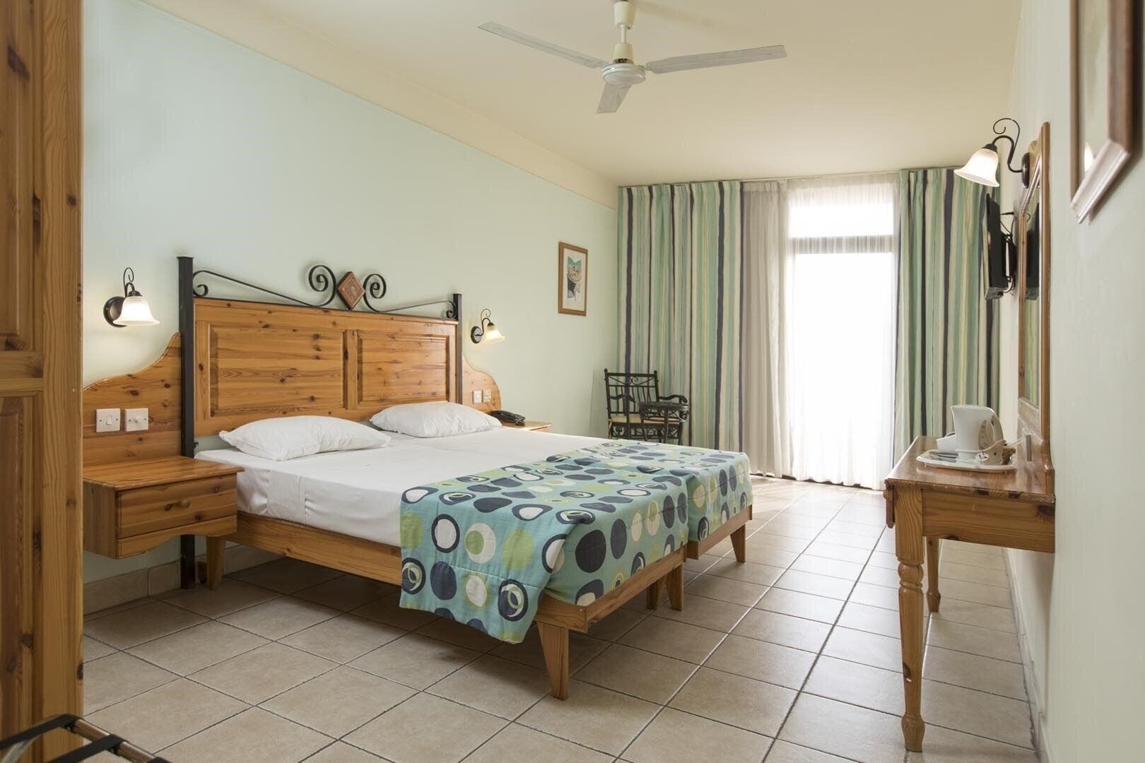 Фото Sunflower Hotel 3*