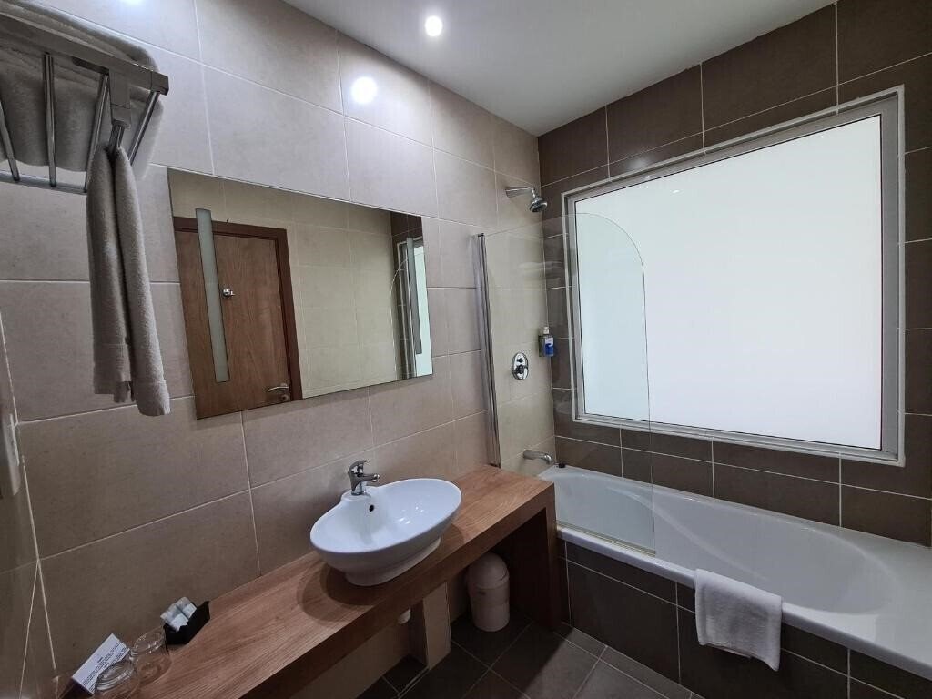 Картинка The Waters Edge 4*