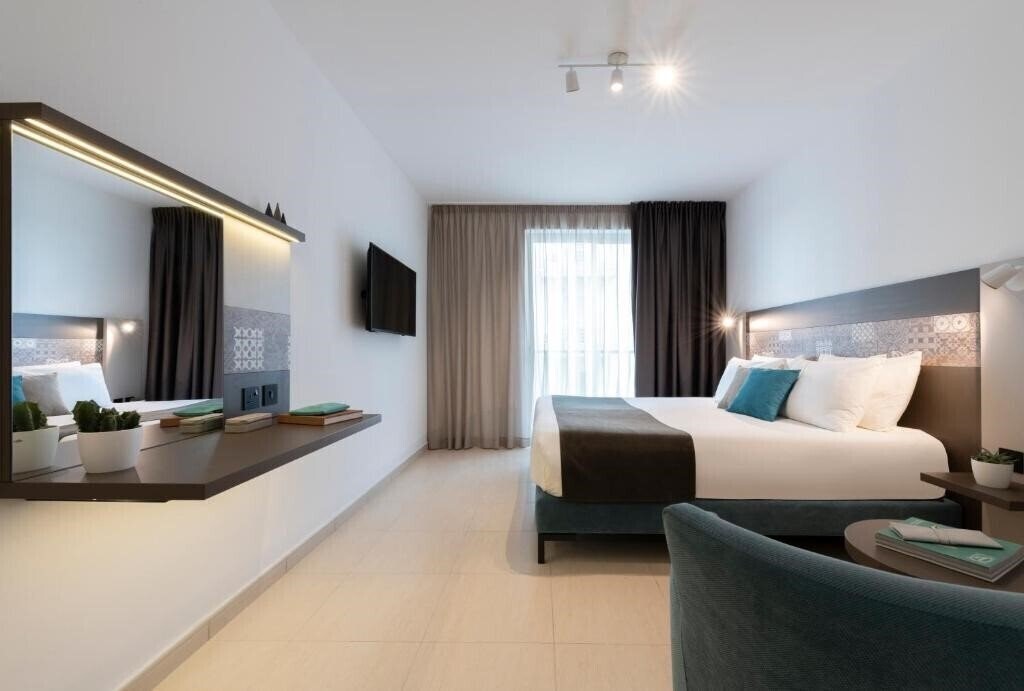 Фото St Bayview Hotel 3*