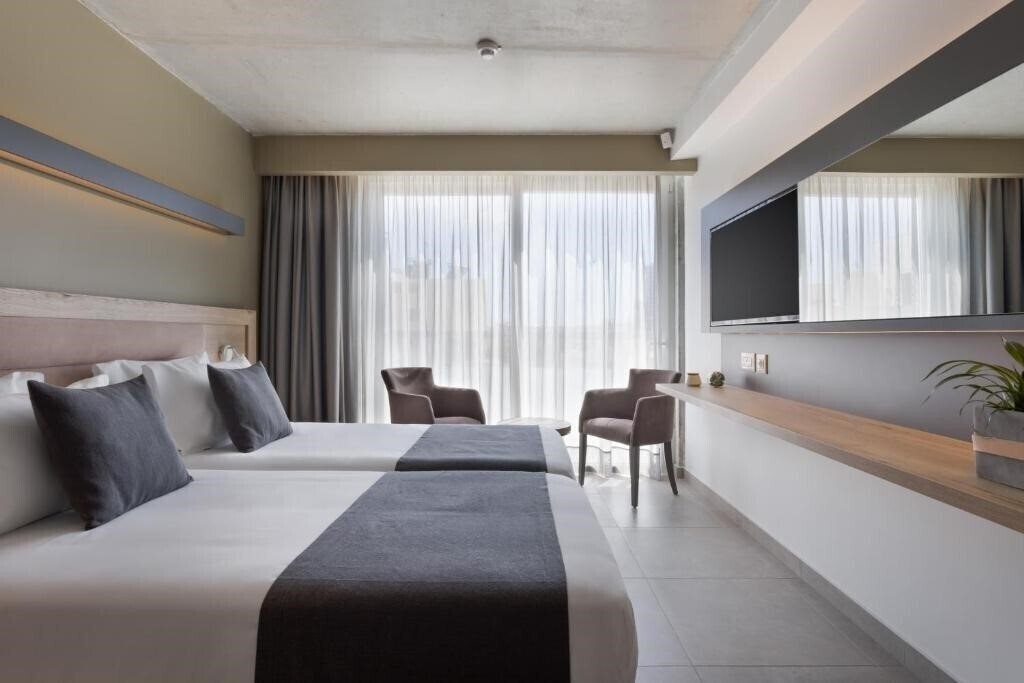 Фотографія Azur Hotel by ST Hotels 3*