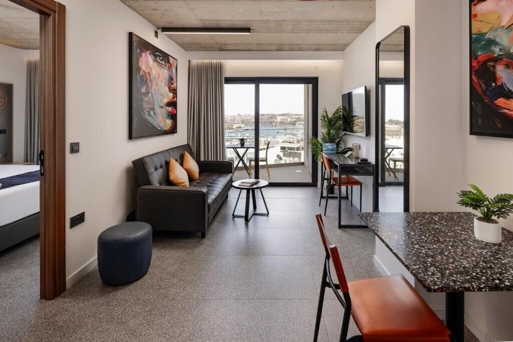 Изображение Grands Suites Residences Spa 4*