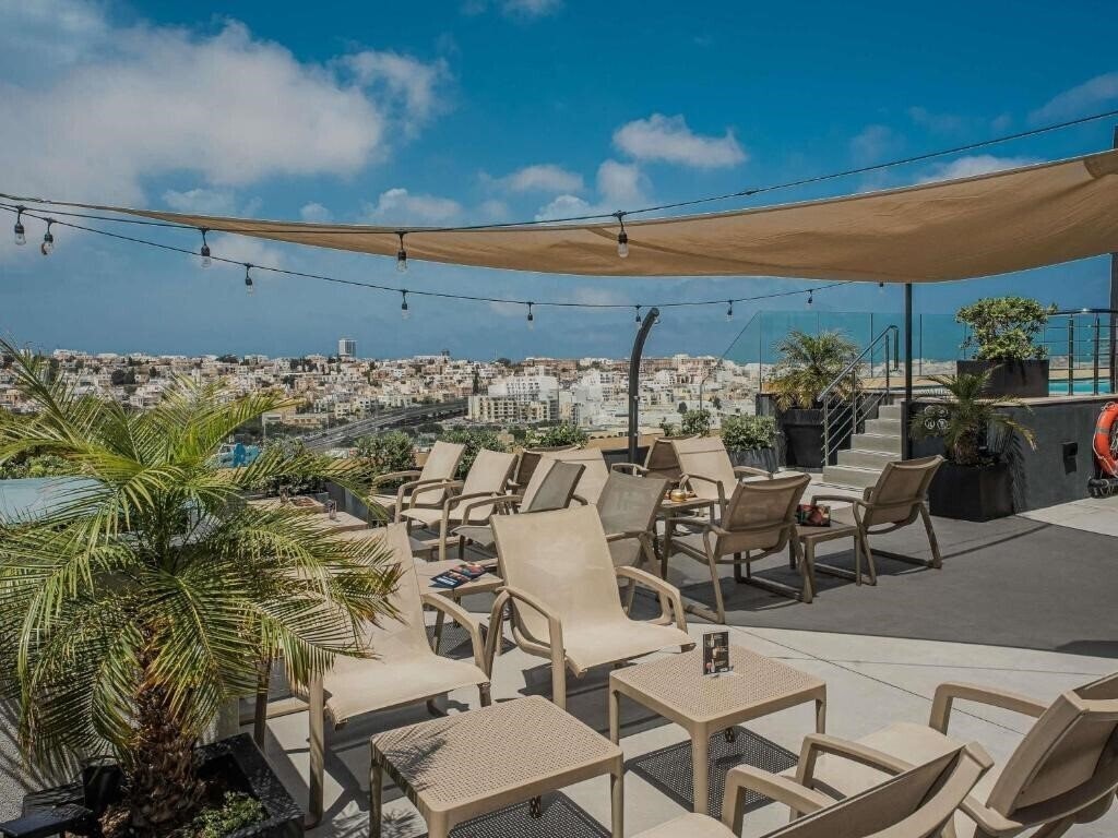 Изображение Aparthotel Adagio Malta Central 4*