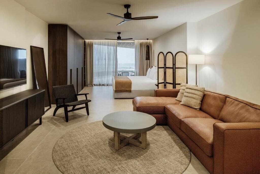 Картинка AX The Heights Residences 4*