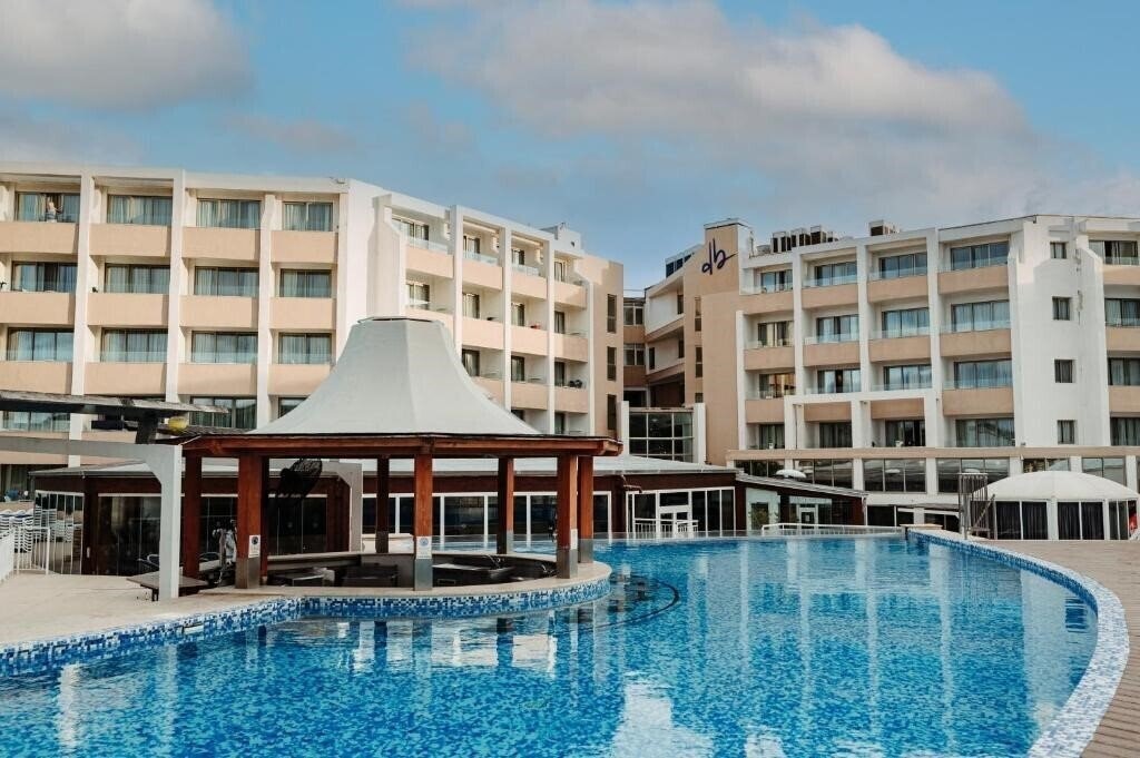 Зображення db Seabank Resort & SPA 4*