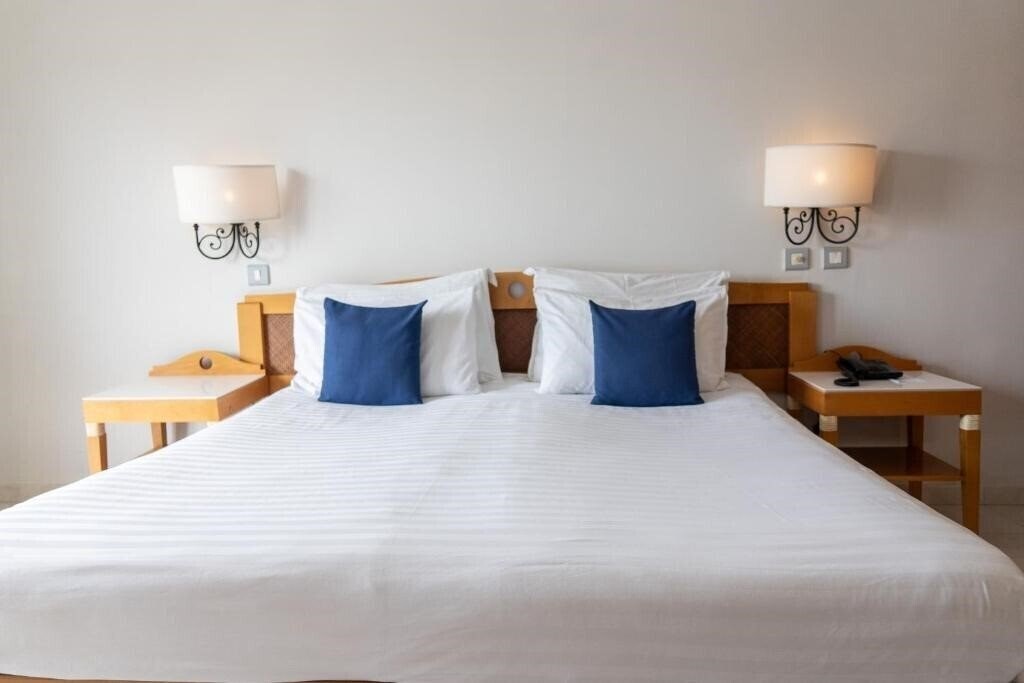 Картинка Calypso Hotel 4*