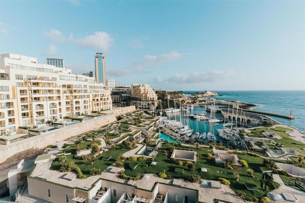 Фото Cavalieri Art Hotel 4*