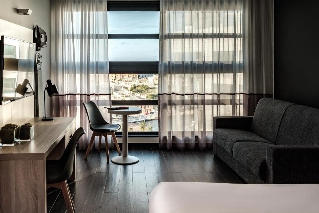 Фото Baystreet Holiday Complex 4*