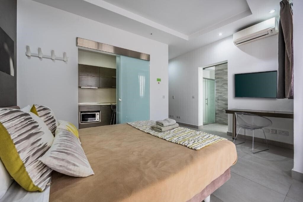 Фотография Jules Suites 1*
