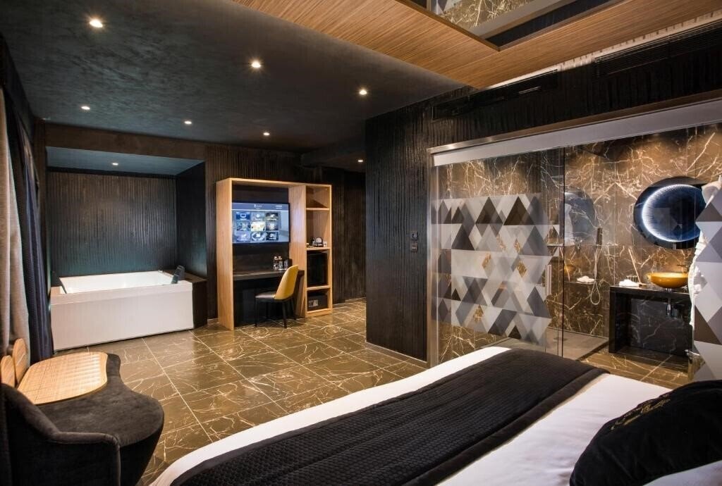 Фотографія H Hotel 4*