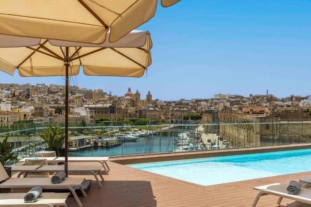 Готель Cugo Gran Macina Grand Harbour 5*