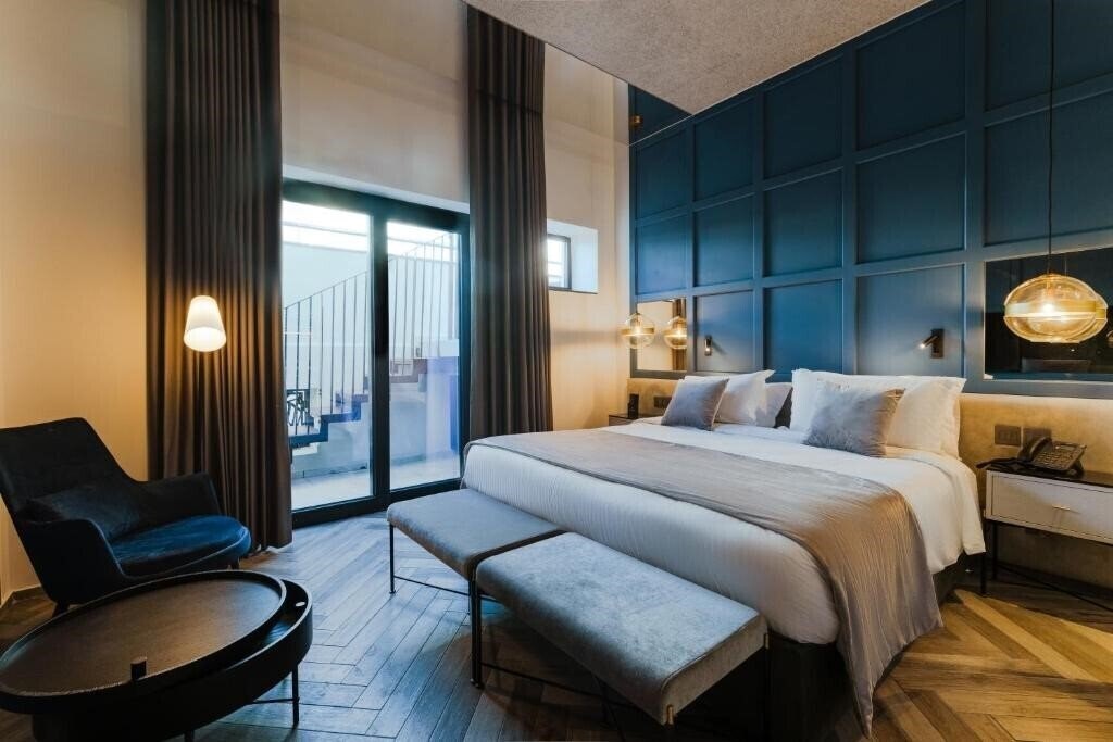 Готель The Embassy Valletta 4*