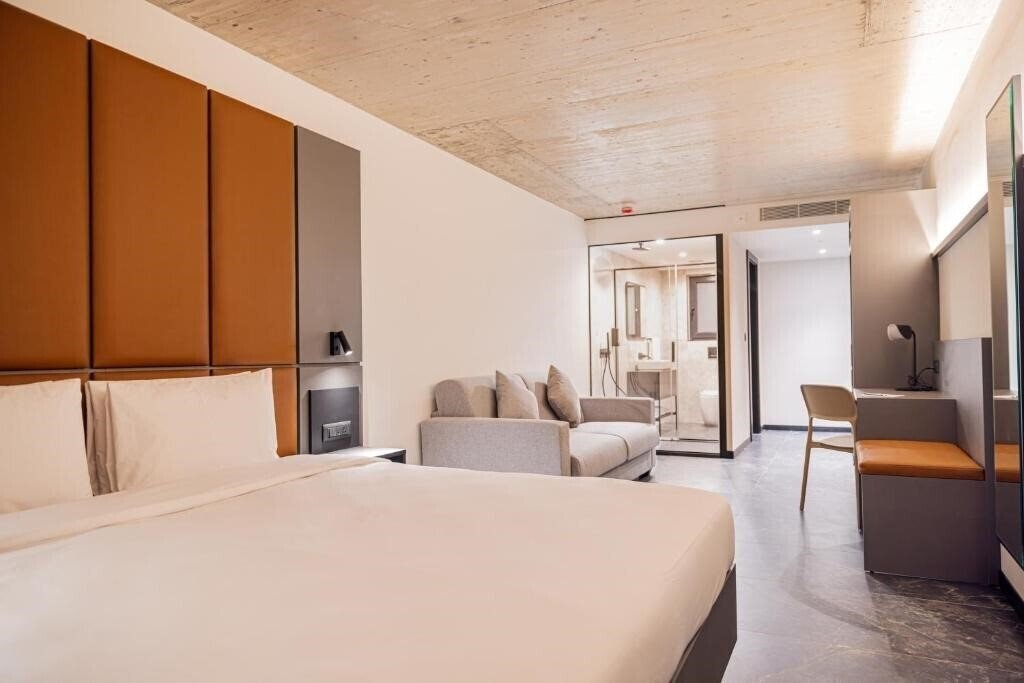 Фото The Londoner Hotel St. Julian's 3*