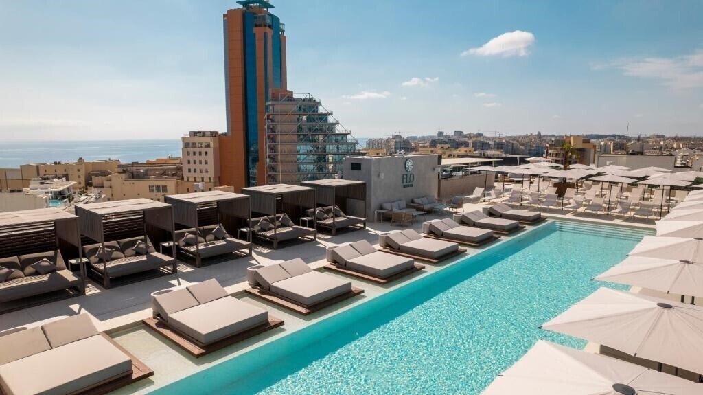 Фотография The Londoner Hotel St. Julian's 3*
