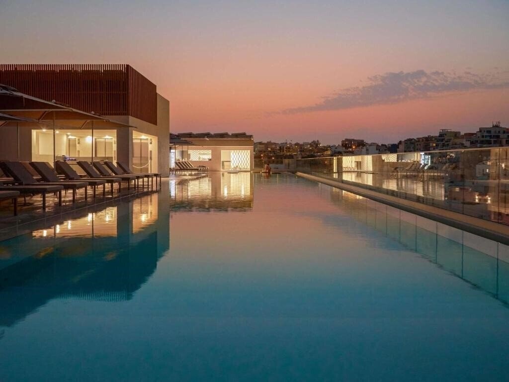 Отель Novotel Malta Sliema 4*