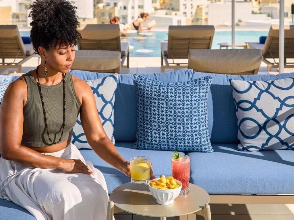 Фото Novotel Malta Sliema 4*