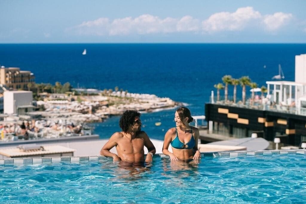 Готель Voco Malta by IHG 5*