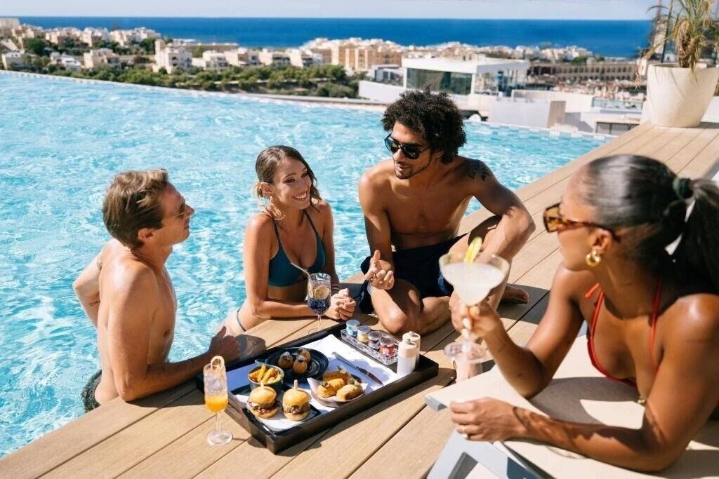 Фото Voco Malta by IHG 5*