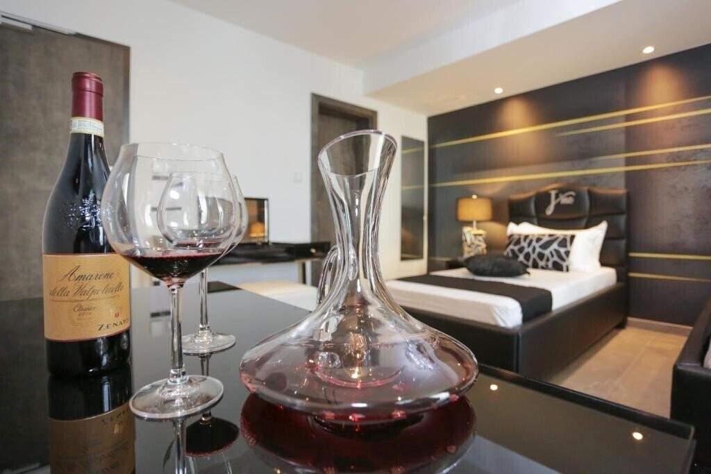 Фотографія J'Me Boutique Hotel 3*
