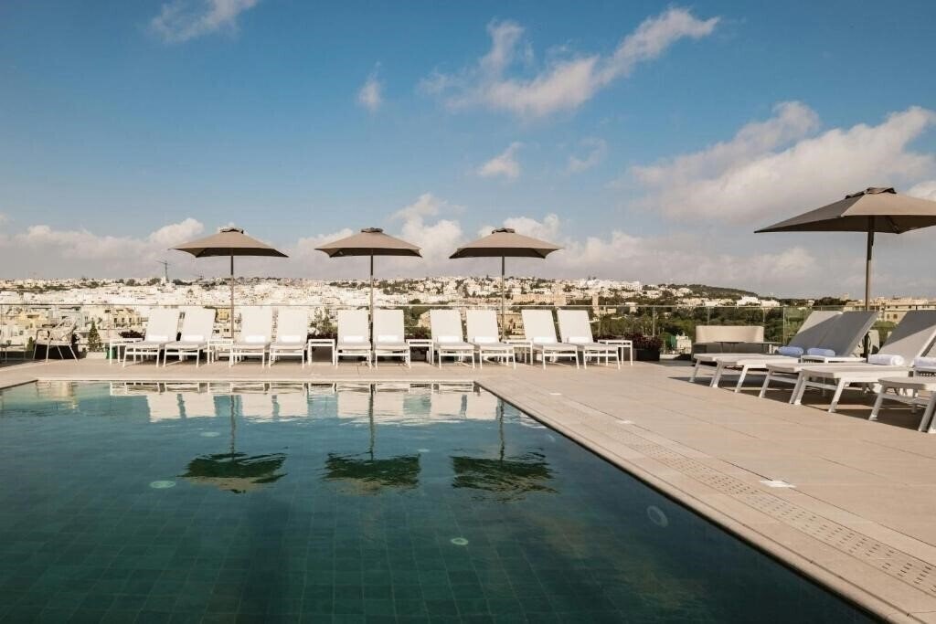 Отель AC Hotel St. Julian's 4*