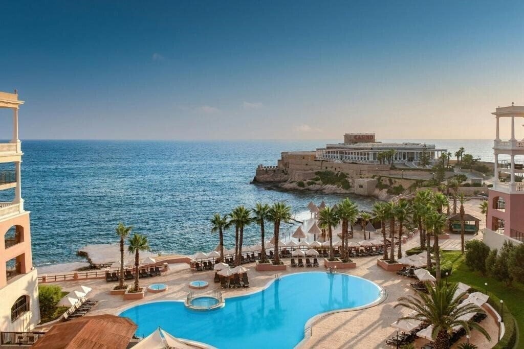 Готель Westin Dragonara Resort 5*