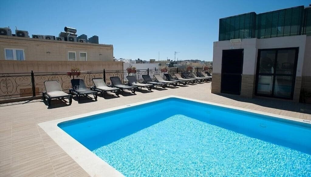 Готель The Windsor Hotel 4*